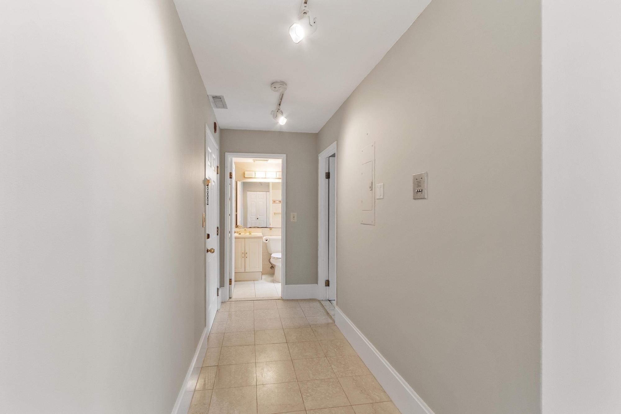 54 Forest St # 412 Property Photo 12