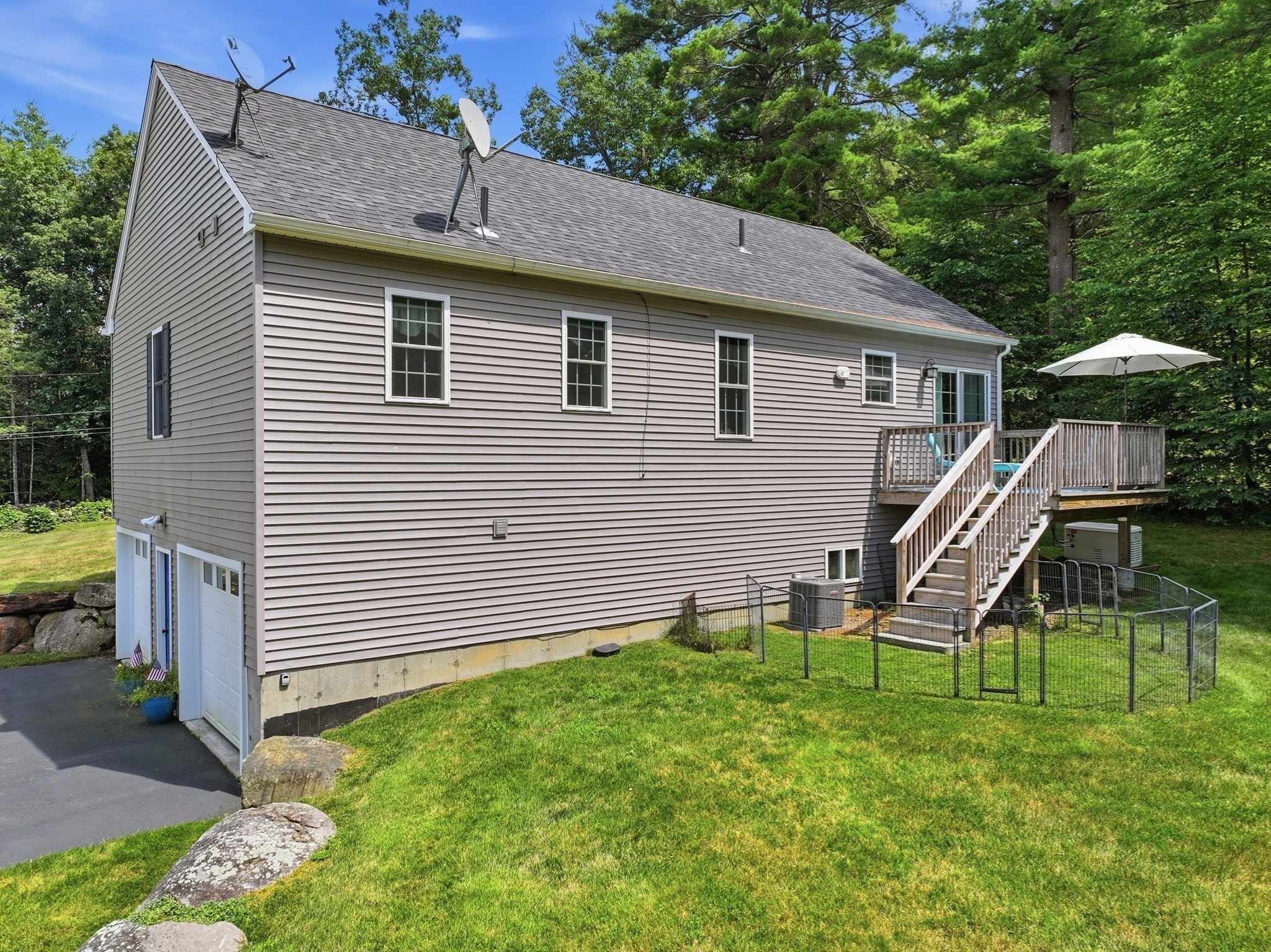 215 Sarty Rd Property Photo 39