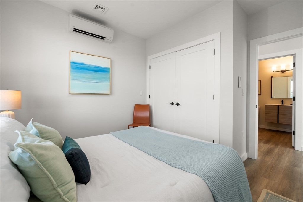 10 Somerset # 402 Property Photo 21