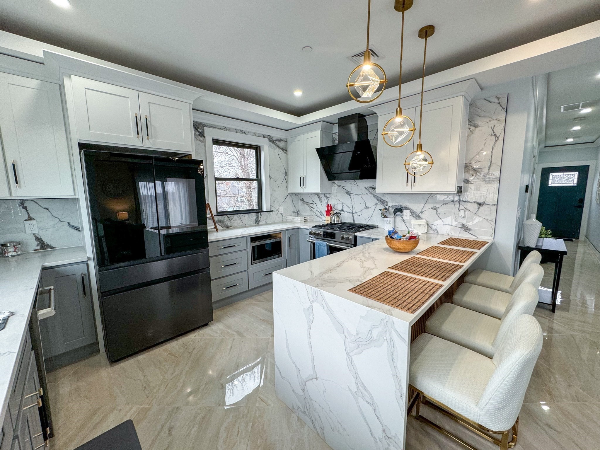 31 Train St Property Photo 6