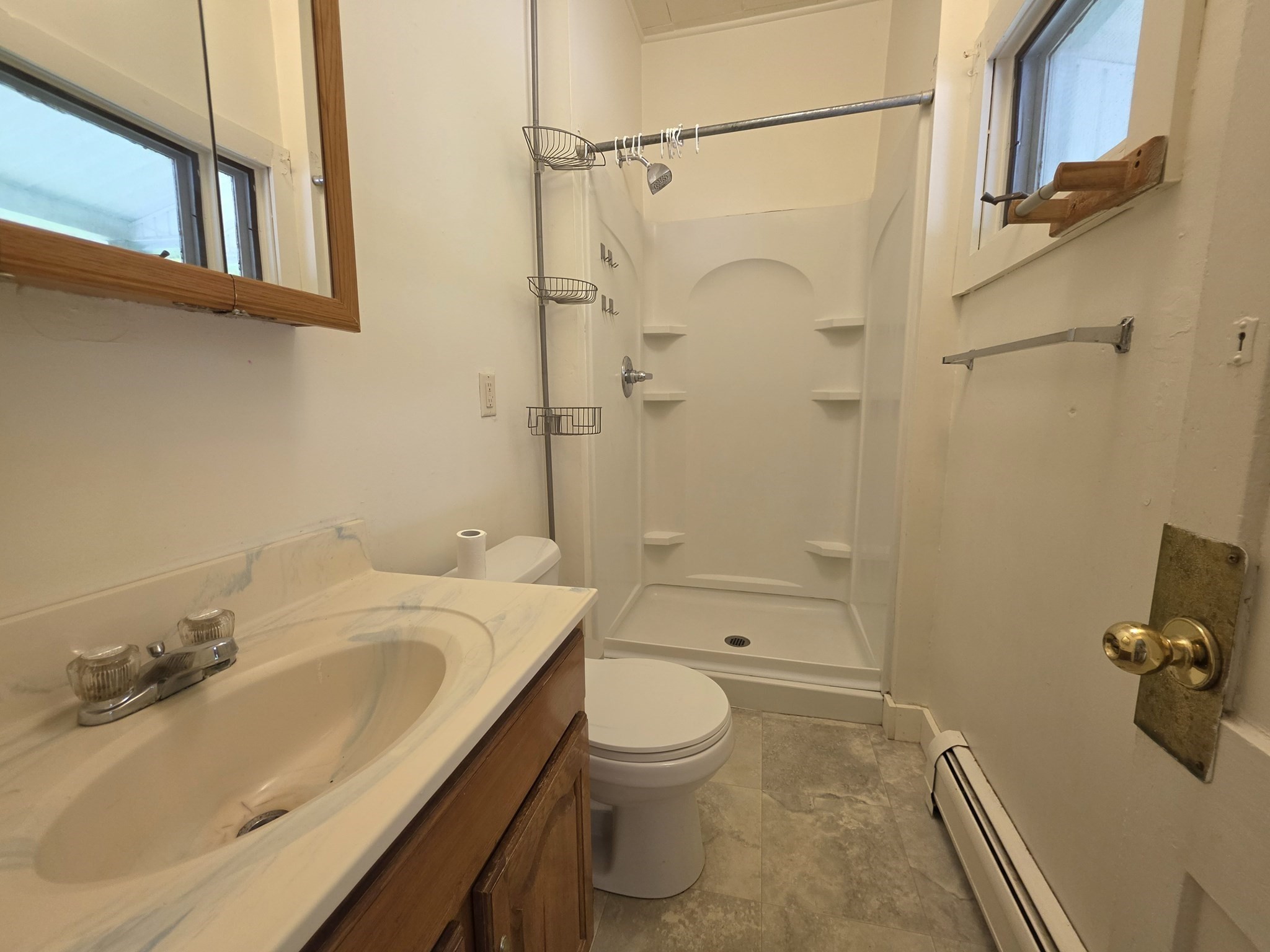 702-704 Main St Property Photo 17