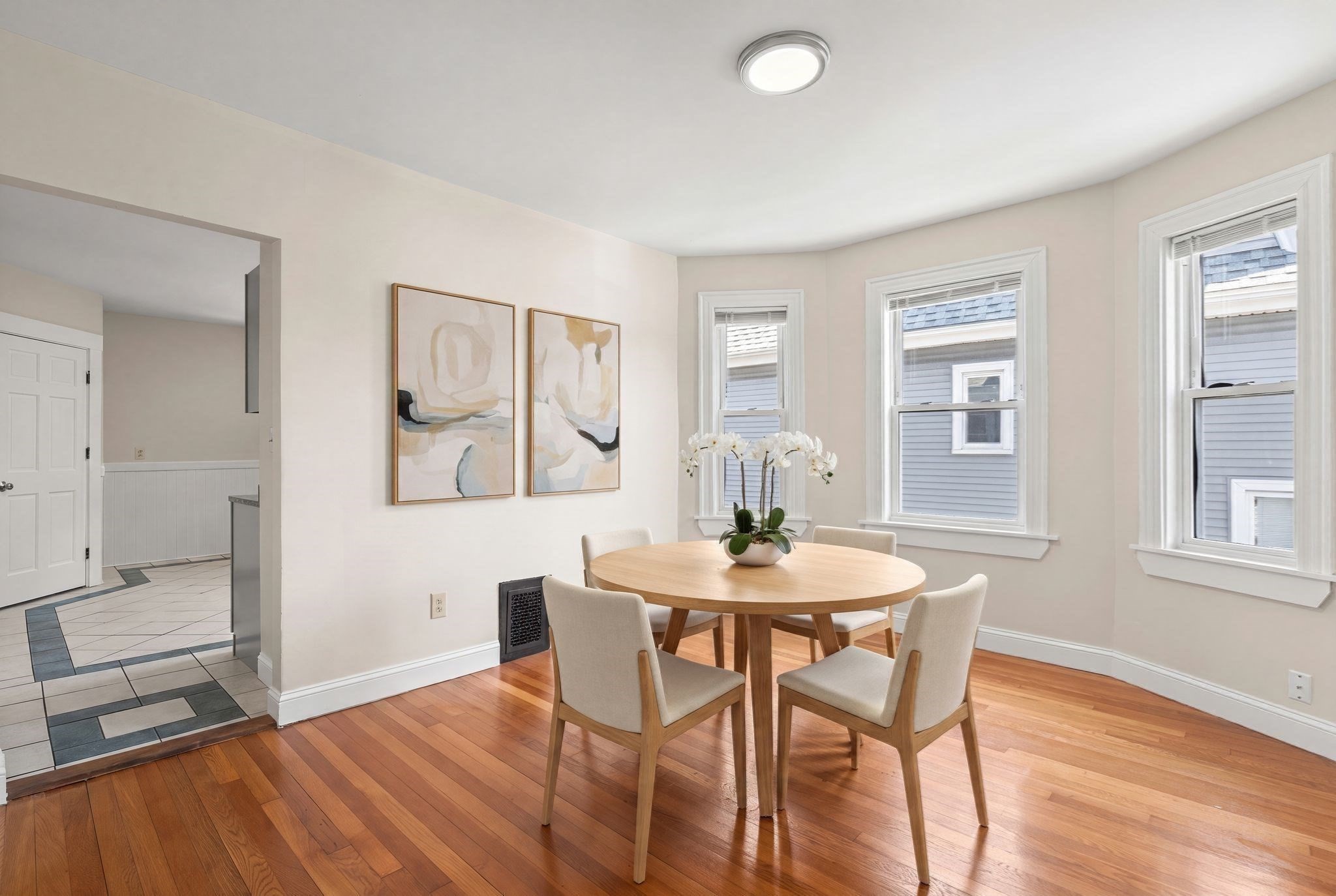 987-989 Boylston Street Property Photo 6