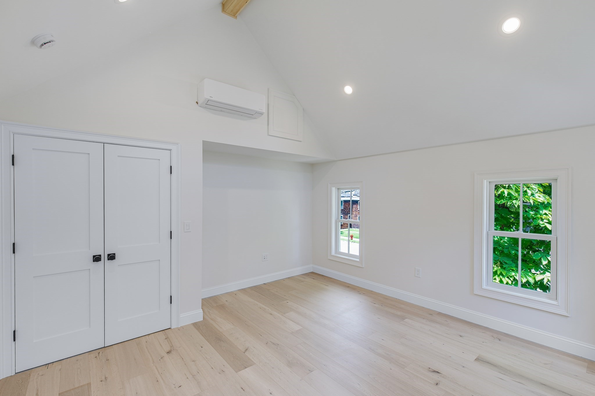 443 Merrimac St Property Photo 32