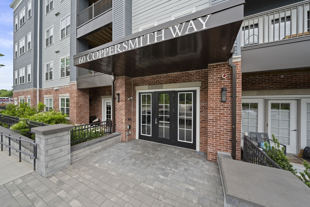 60 Coppersmith Way # 402 Property Photo 1