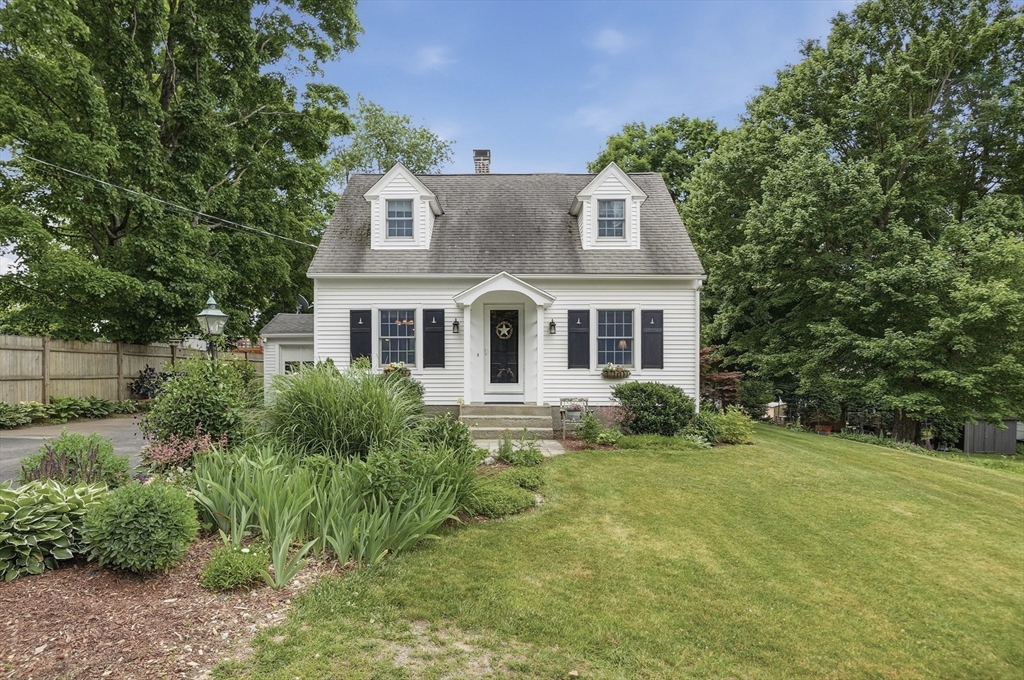 24 Maplewood Avenue Property Photo 1