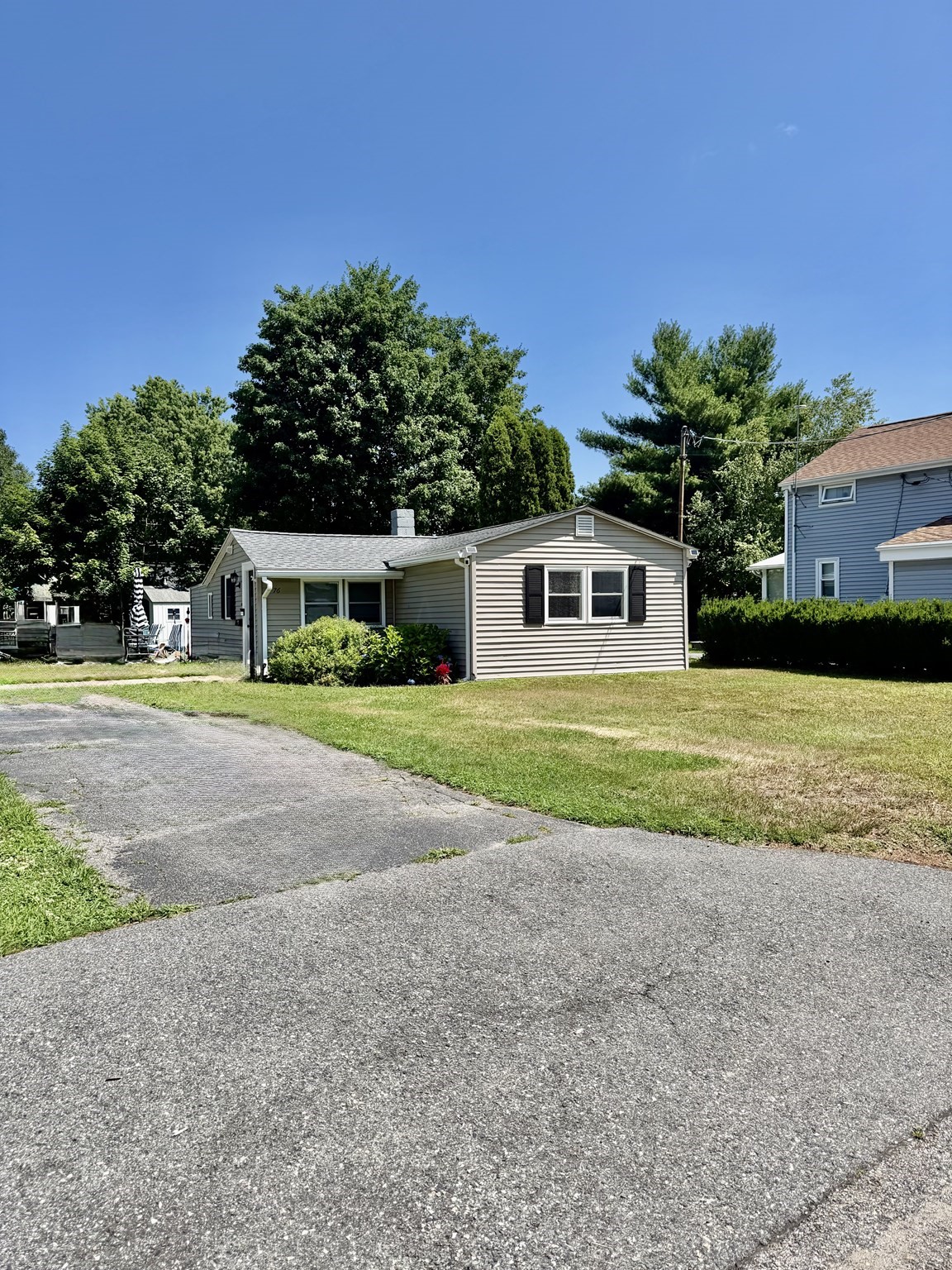 76 Dickens Street Property Photo 1