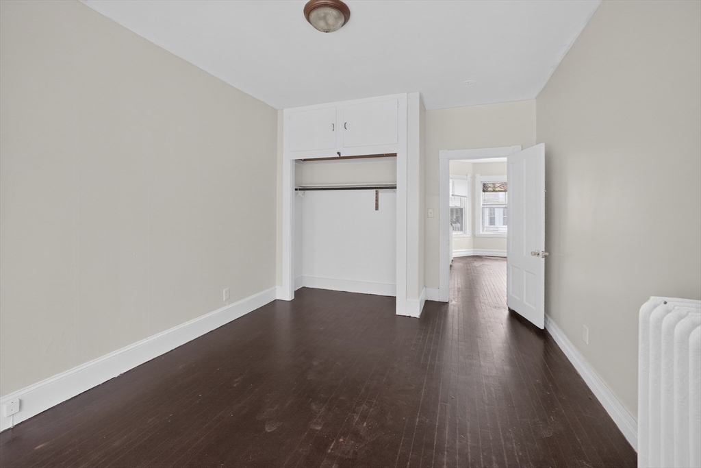 304 Summer St Property Photo 8