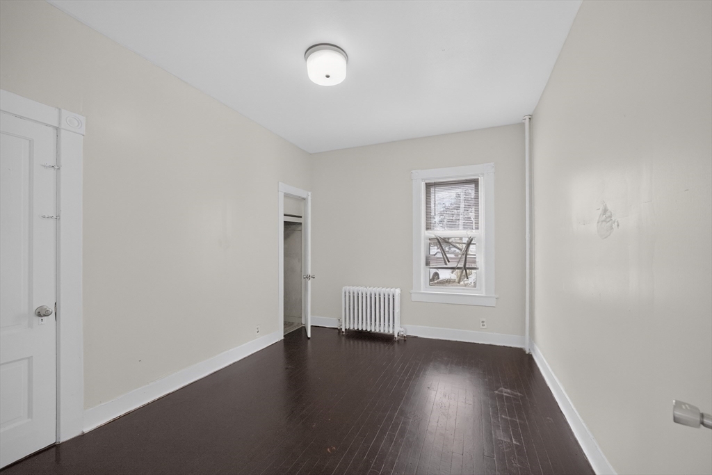 304 Summer St Property Photo 13