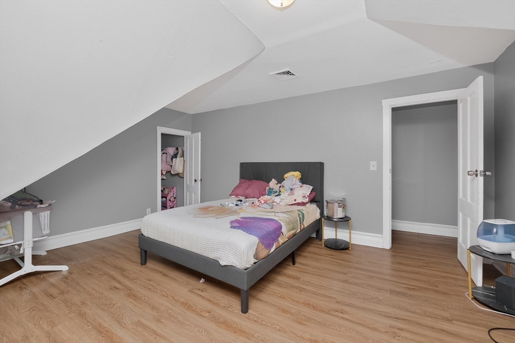 304 Summer St Property Photo 26