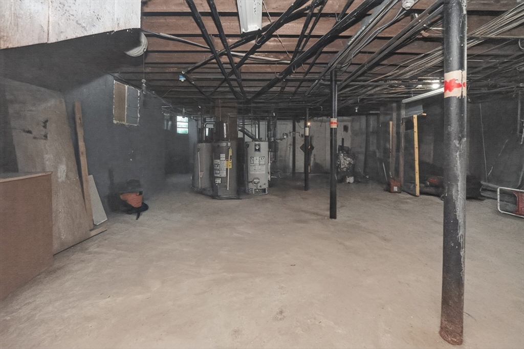304 Summer St Property Photo 29