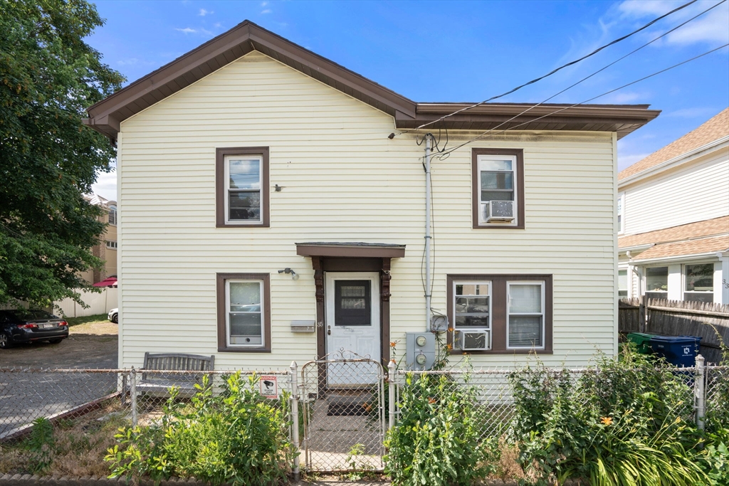 35 Middle St Property Photo 1