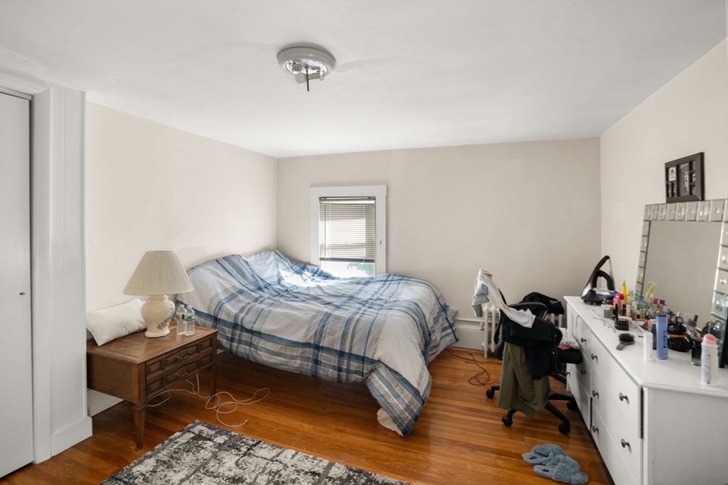 35 Middle St Property Photo 11
