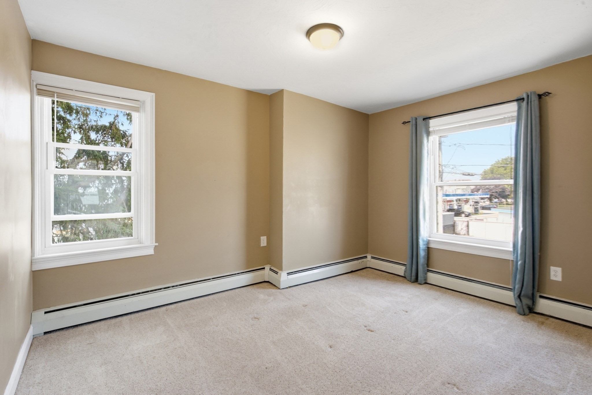27 Johnson St Property Photo 17