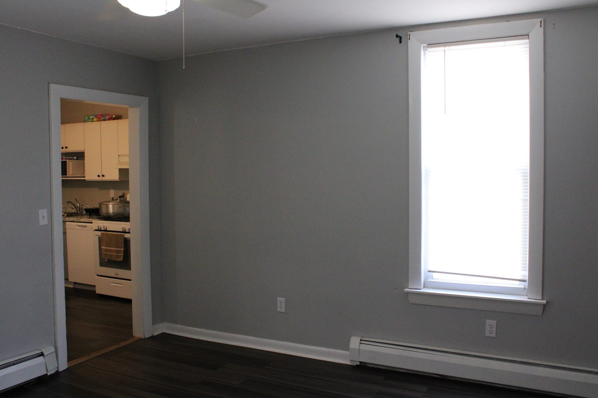 644 Pine Street Property Photo 8