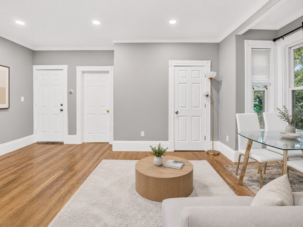 8 Jay St Property Photo 6