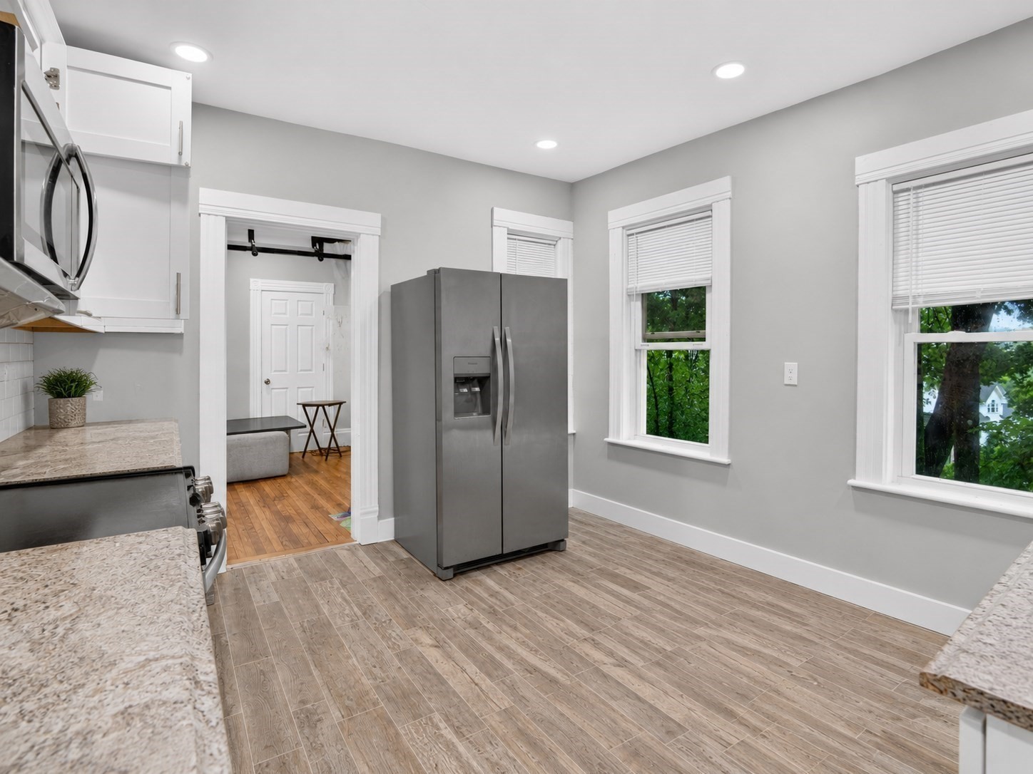 8 Jay St Property Photo 12