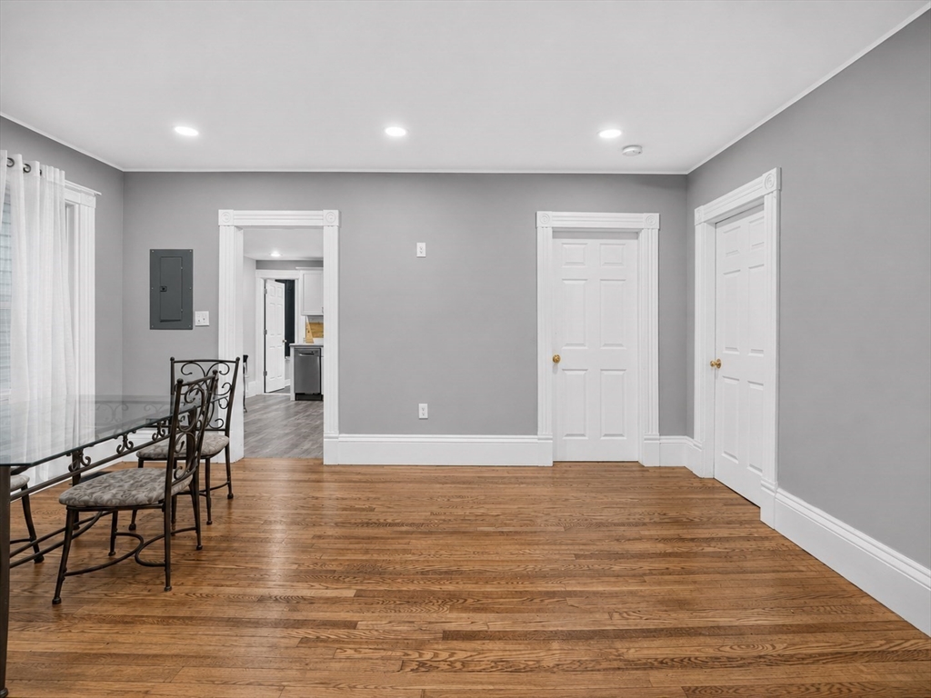 8 Jay St Property Photo 23