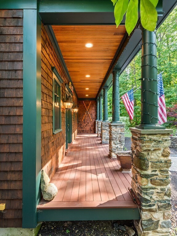 150 Mountain Rd Property Photo 5