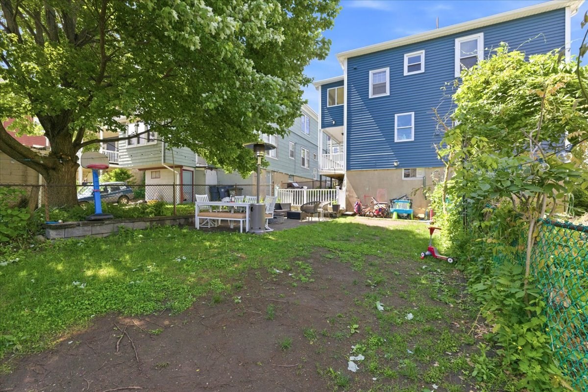 191-193 Cornell St # 2 Property Photo 38