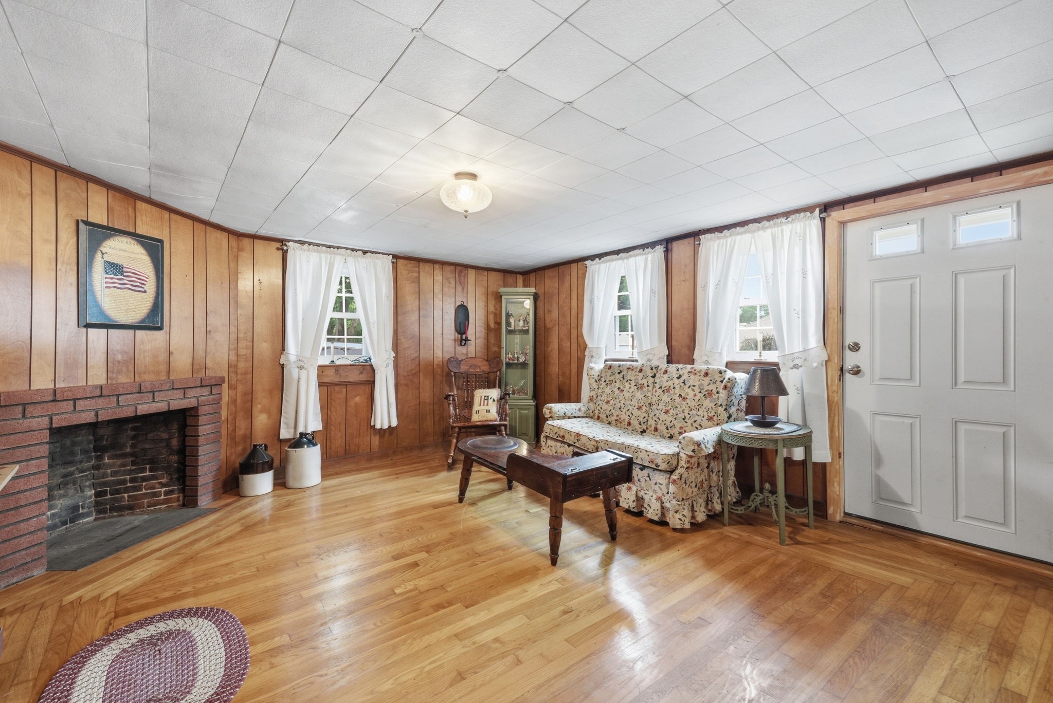 68 Chestnut St. Property Photo 5
