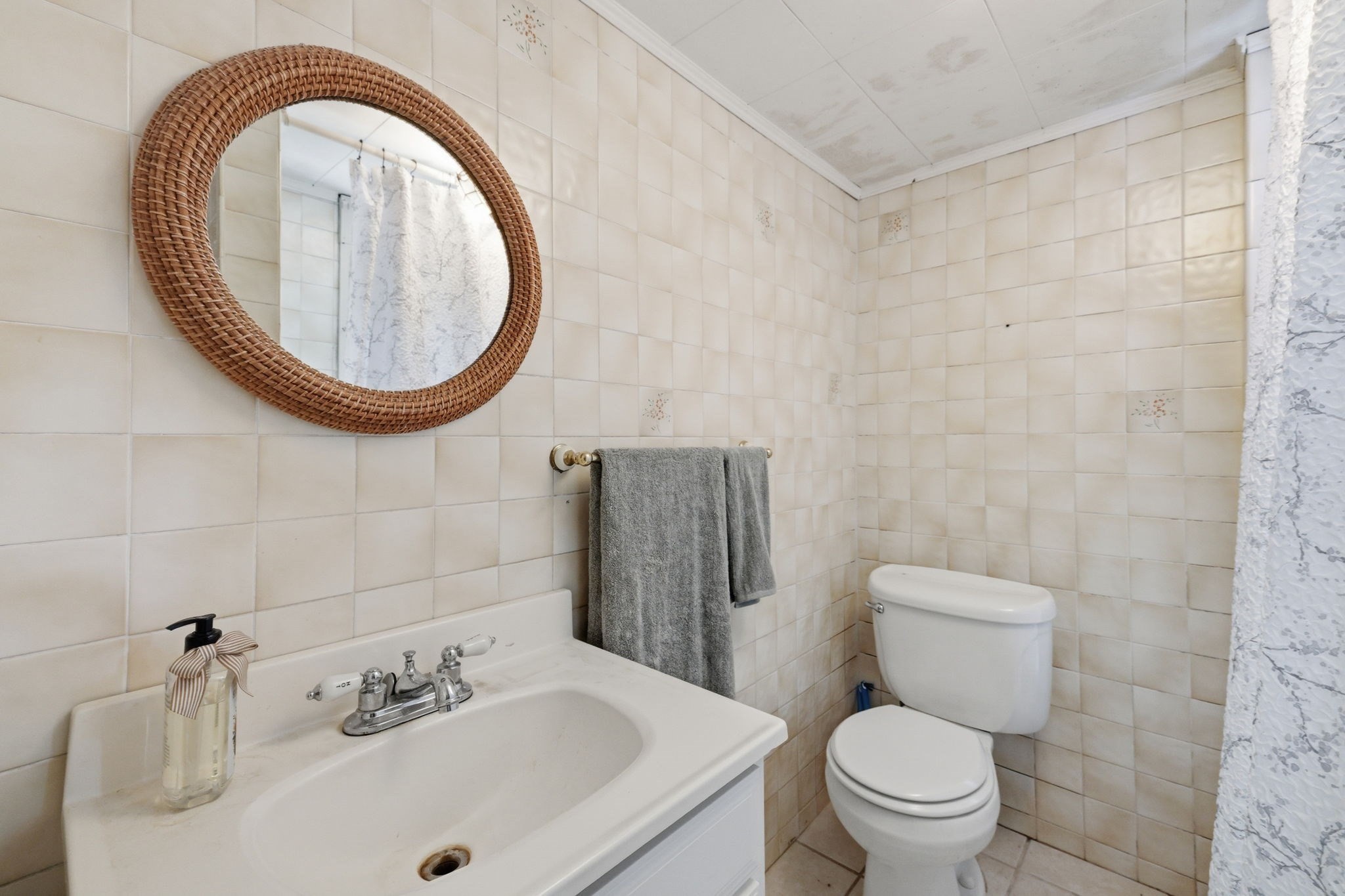 68 Chestnut St. Property Photo 13