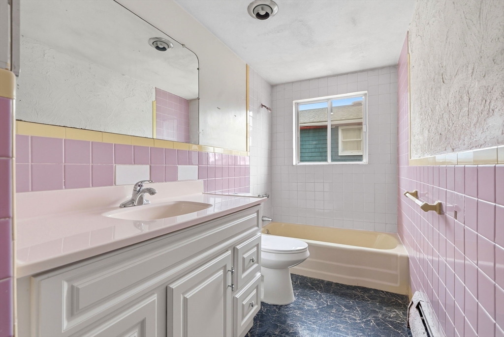 105 Oakwood Ave Property Photo 12