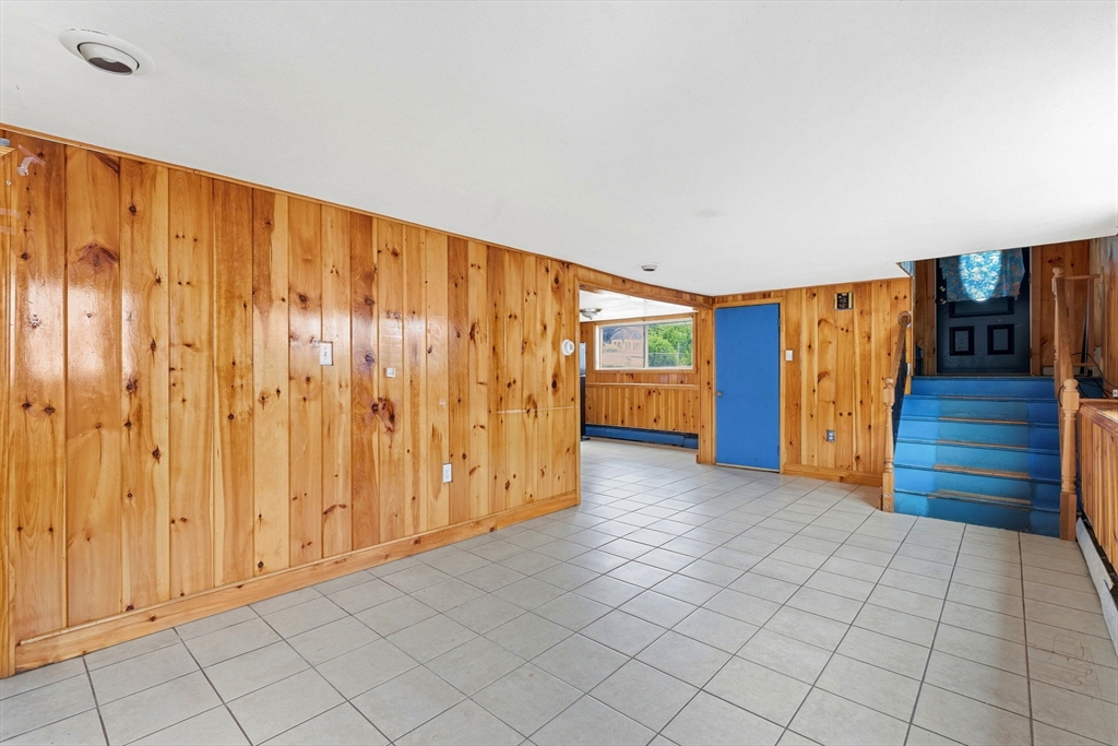 105 Oakwood Ave Property Photo 17