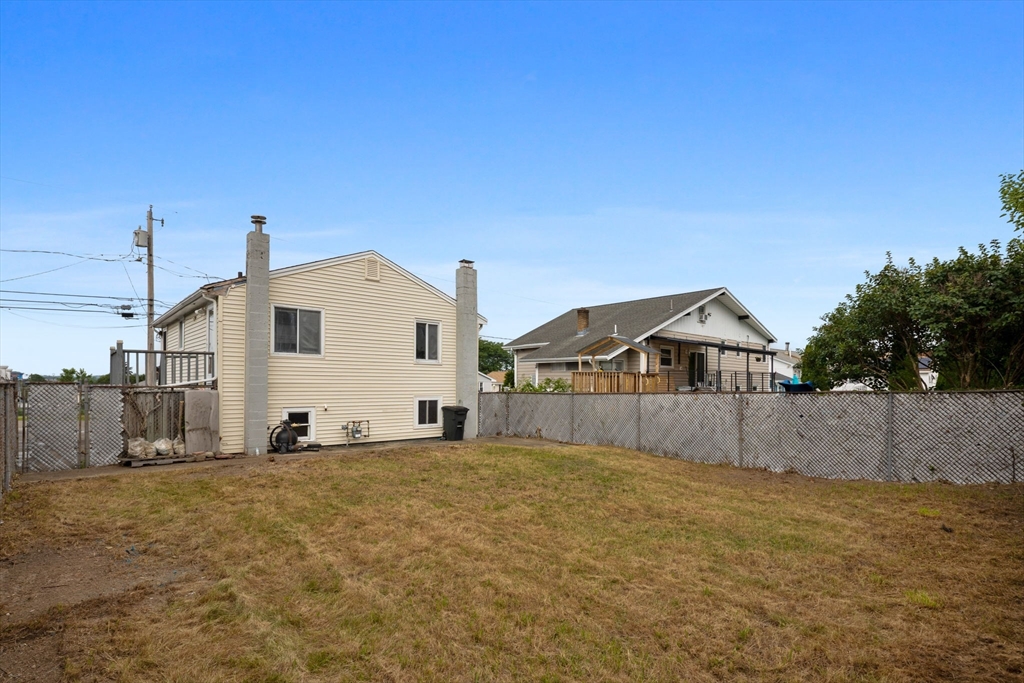 105 Oakwood Ave Property Photo 26
