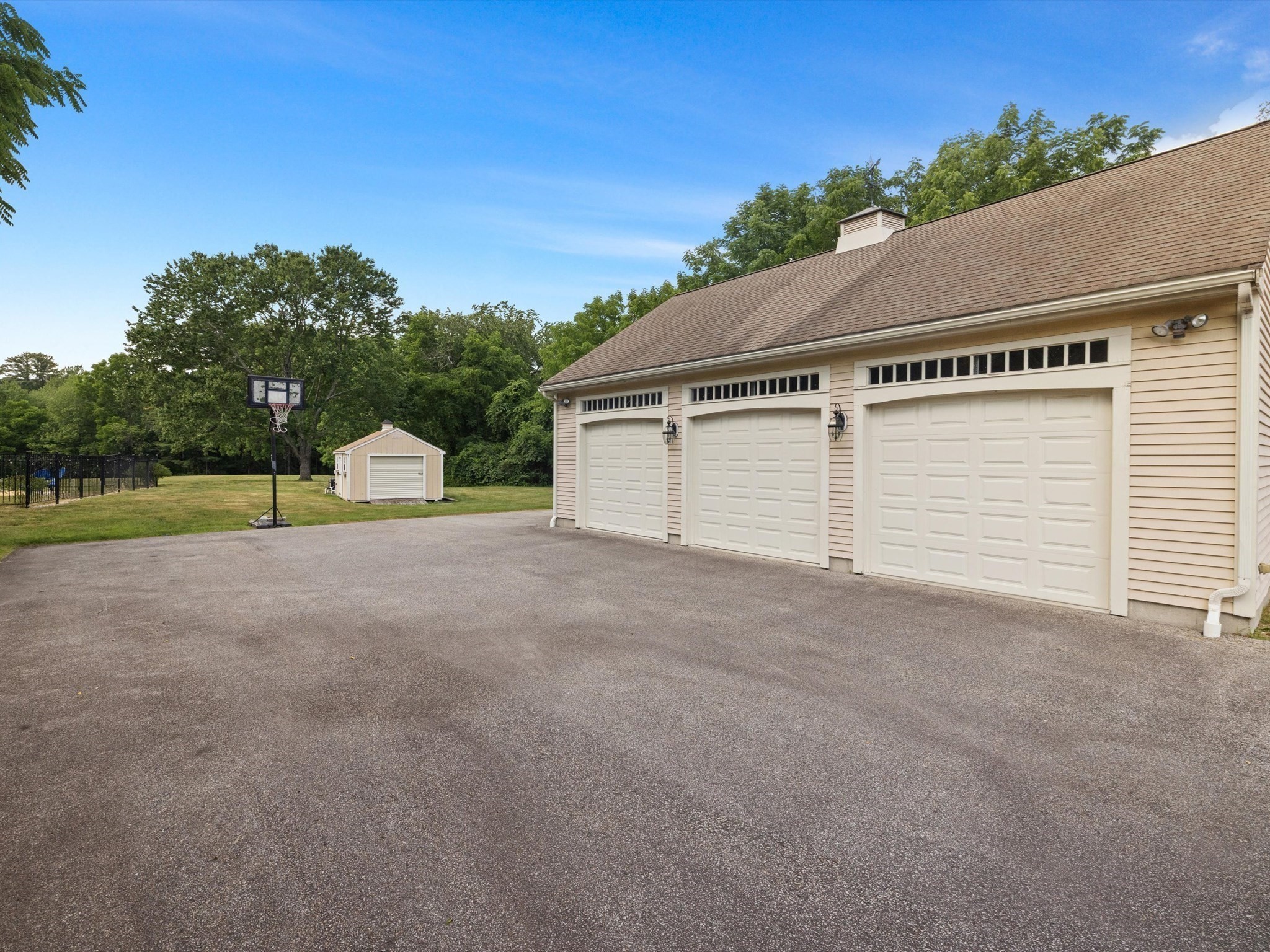 6 Warburton Lane Property Photo 4