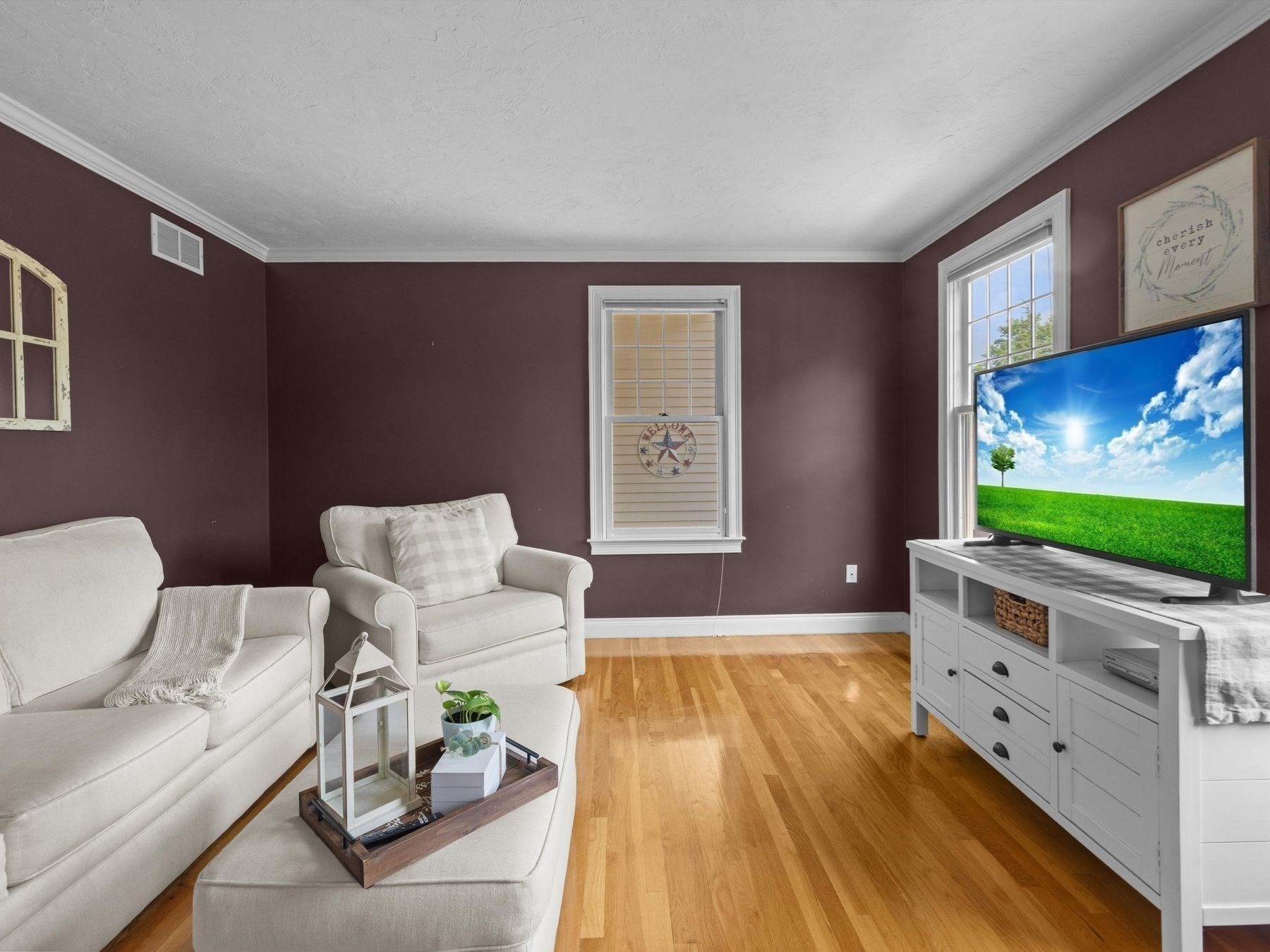 6 Warburton Lane Property Photo 6