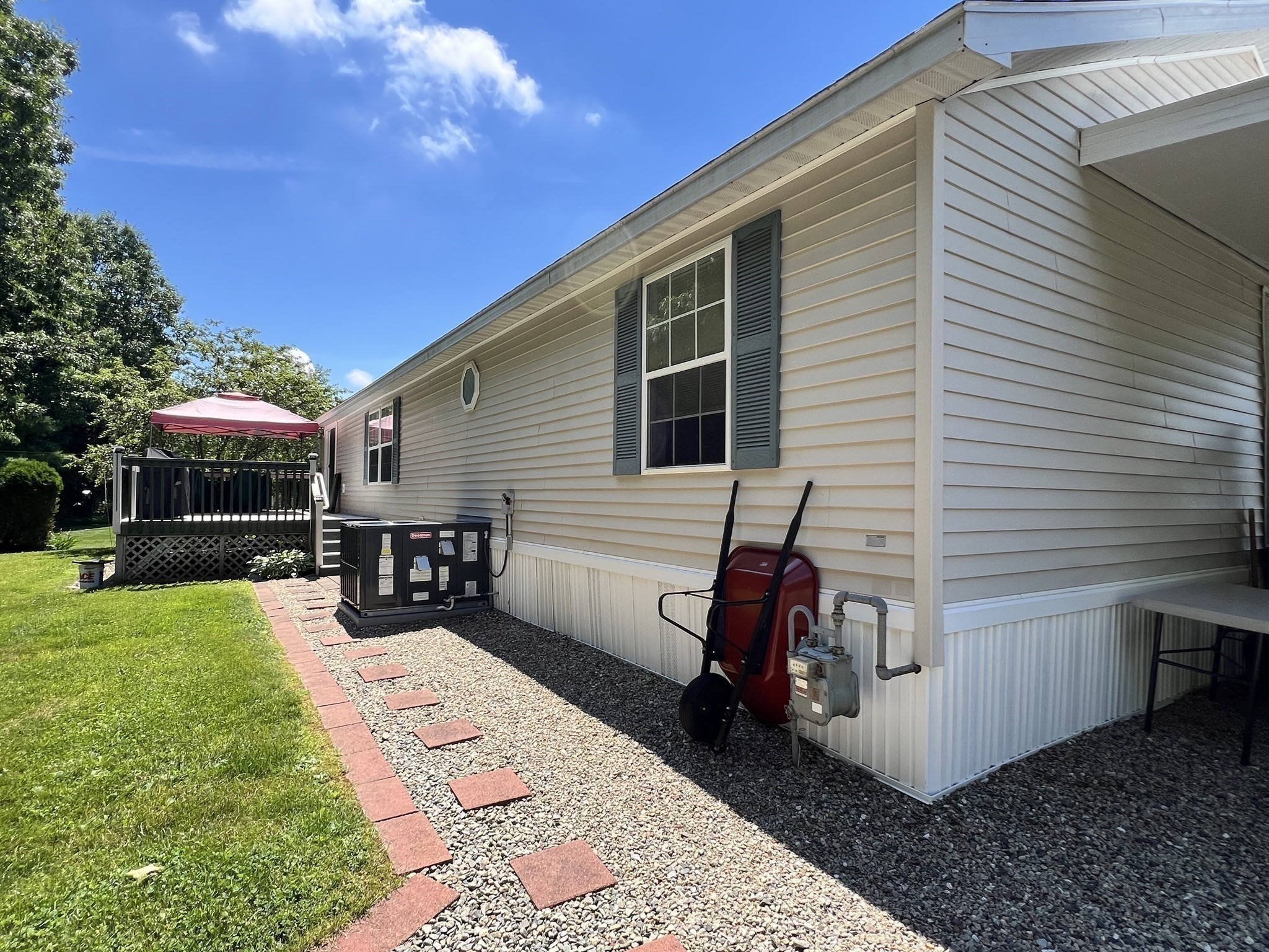 34 Constitution Way Property Photo 29