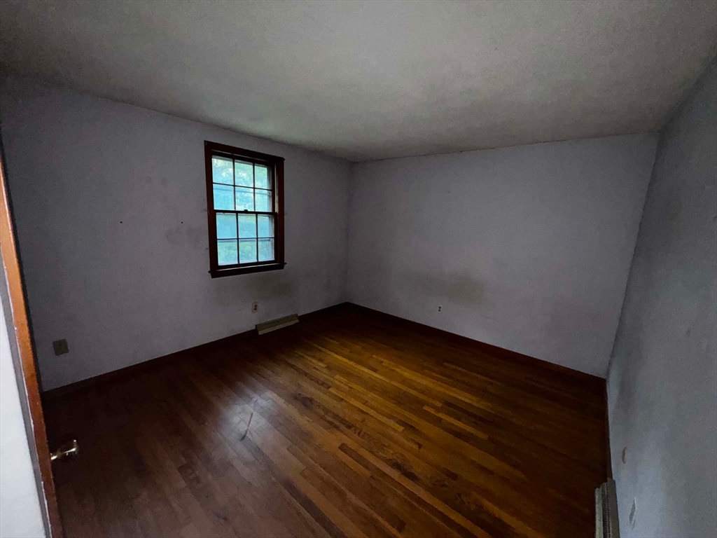 76 Rosewood Avenue Property Photo 6