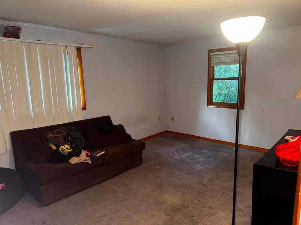 76 Rosewood Avenue Property Photo 13