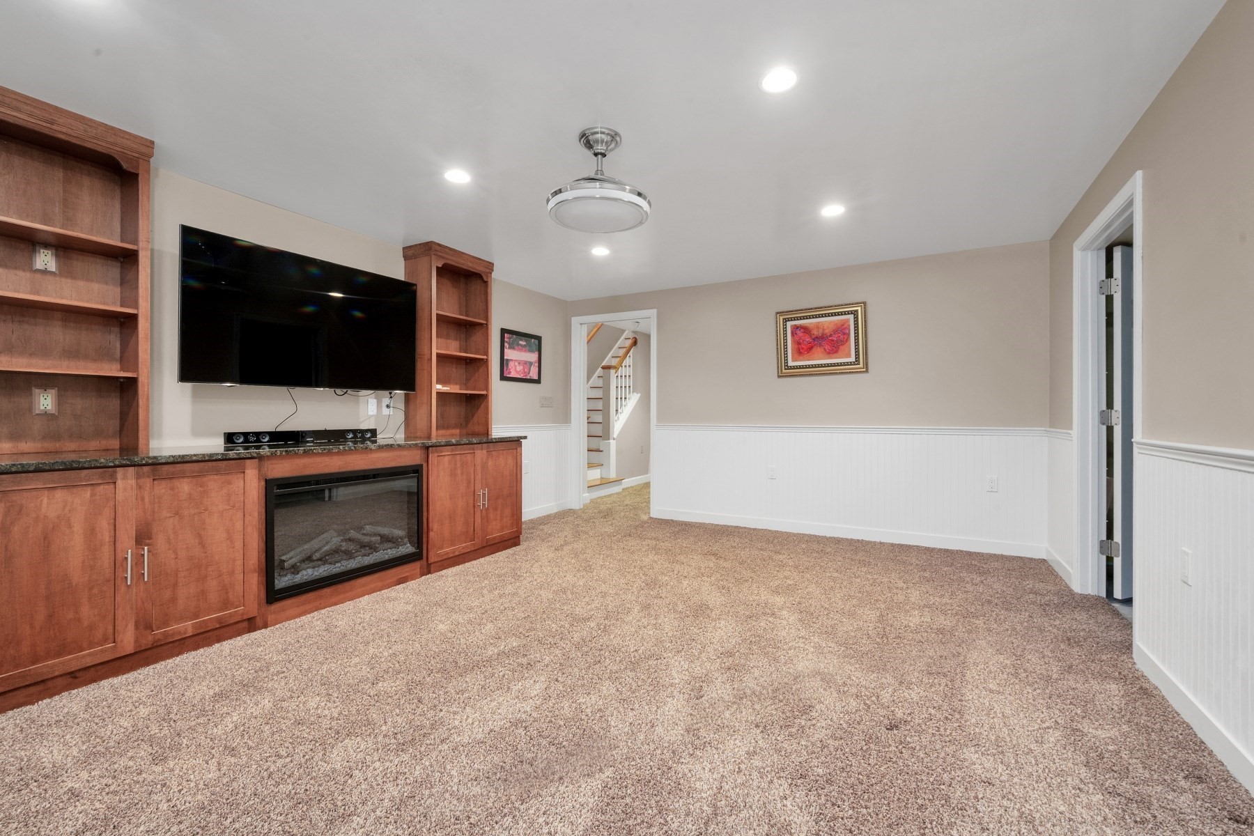 65 Richard Dr. Property Photo 33