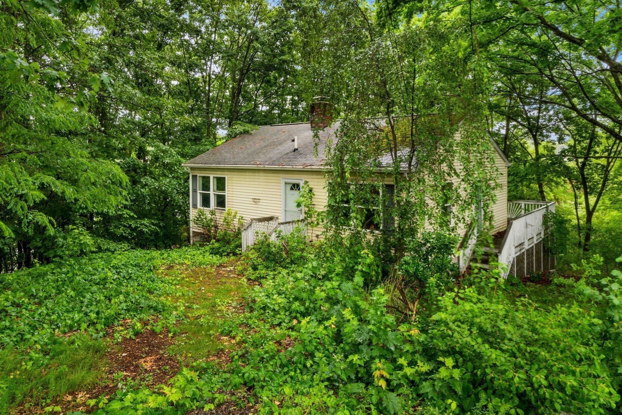 7 Upland Terrace Property Photo 6