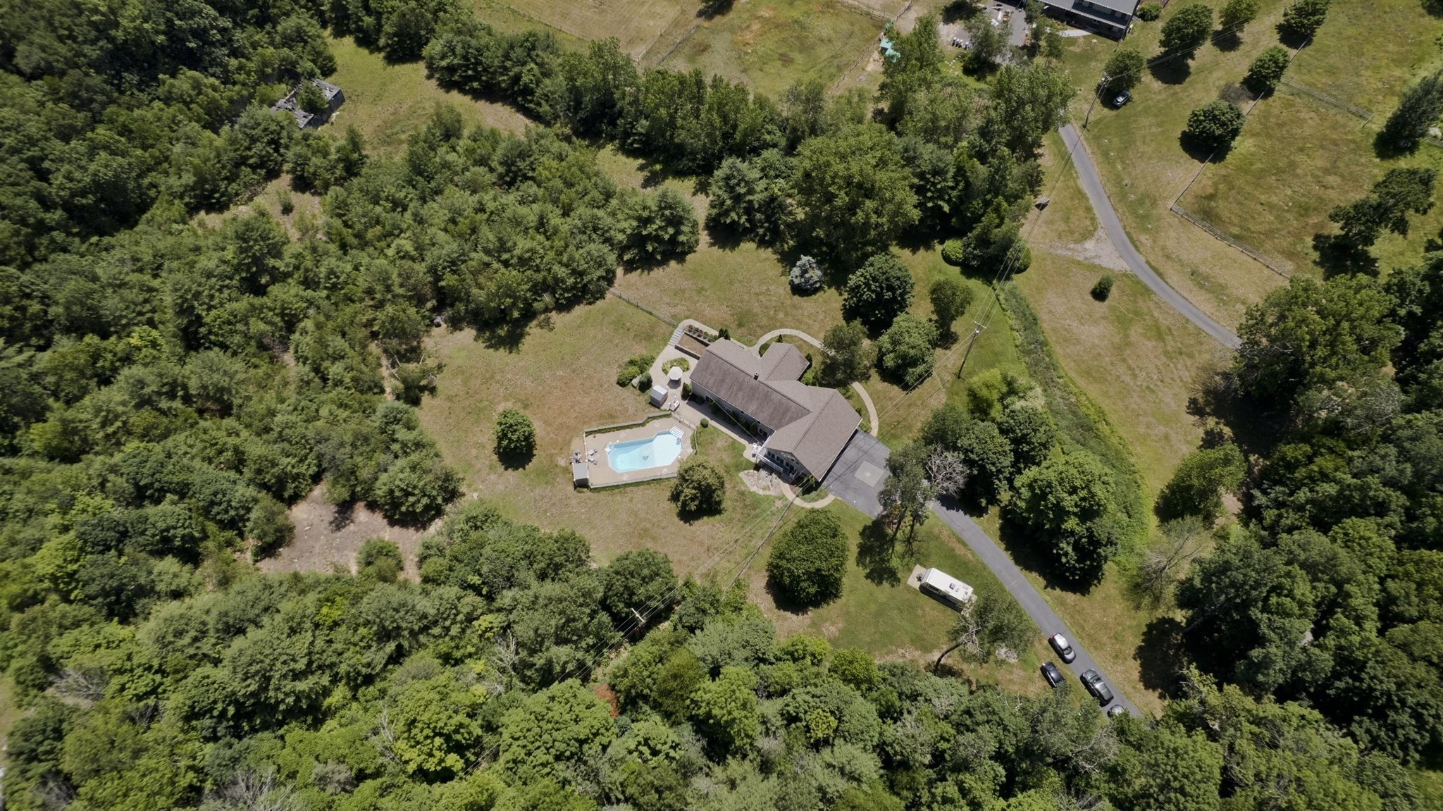 447 Loring Rd Property Photo 6