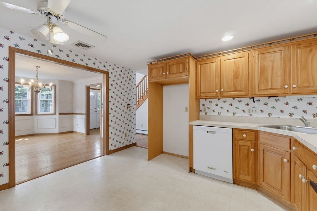 24 Cinnamon Cir # 24 Property Photo 8