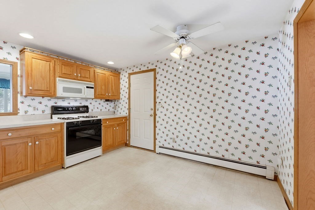24 Cinnamon Cir # 24 Property Photo 9