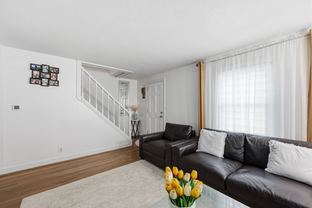 63 Fordham St Property Photo 6