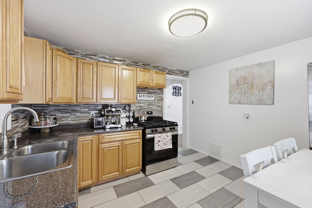 63 Fordham St Property Photo 10