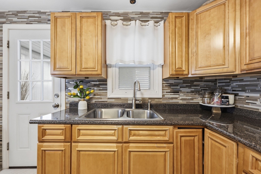 63 Fordham St Property Photo 12