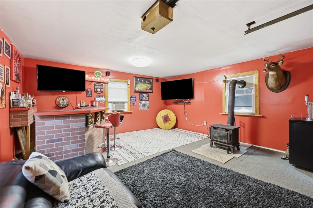 63 Fordham St Property Photo 30
