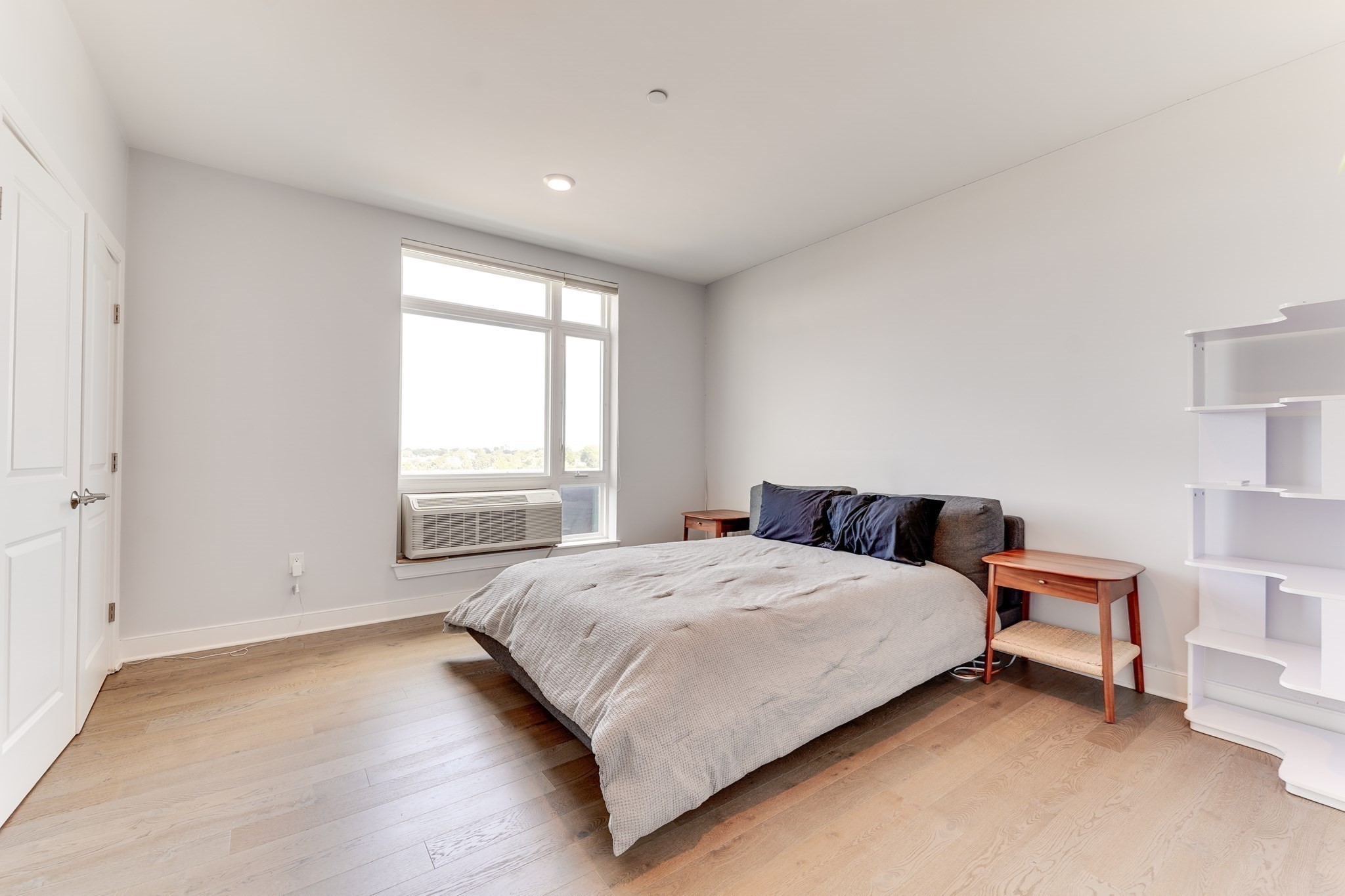 2 Cliveden St # 601e Property Photo 23
