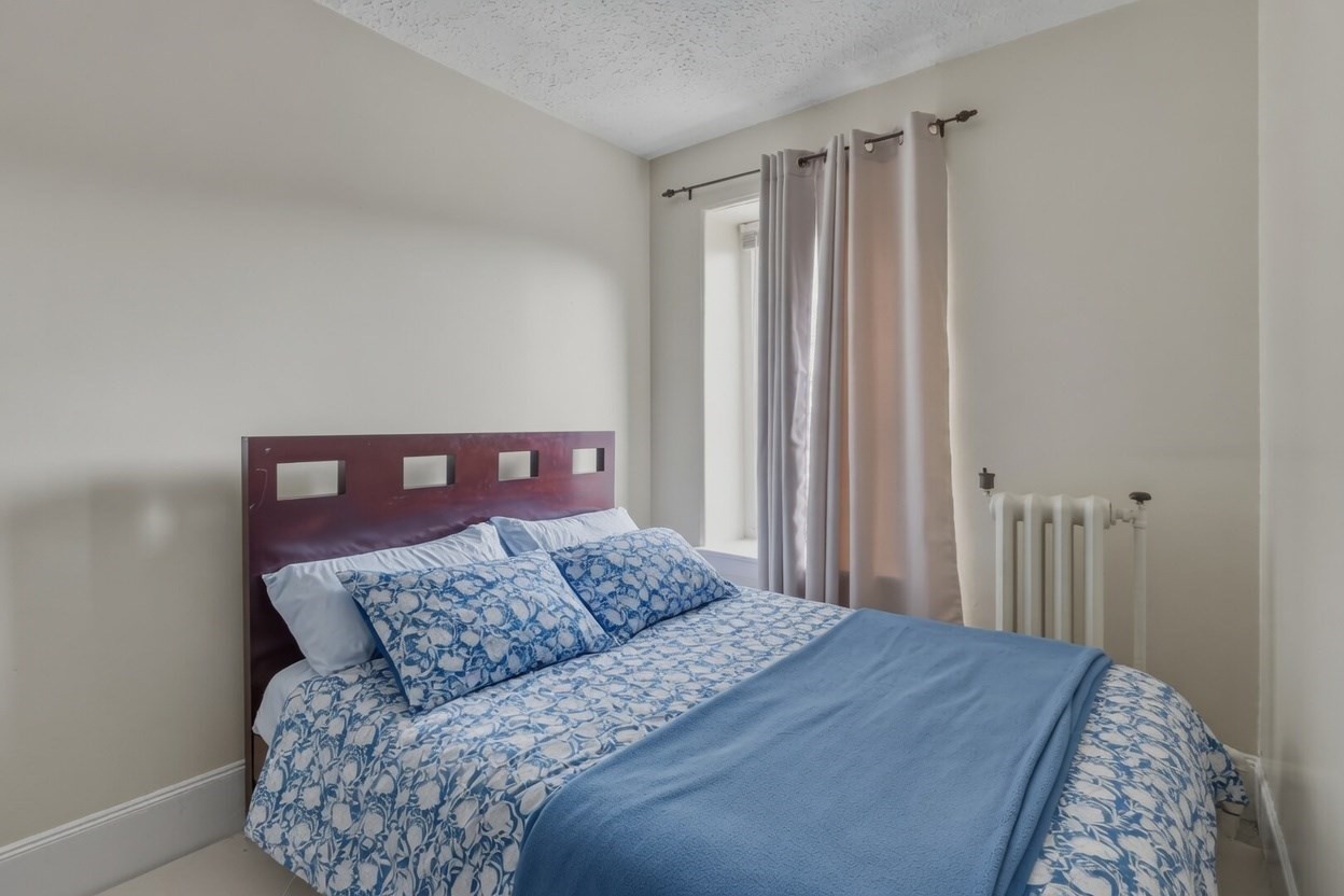 241 West Newtown St # 8 Property Photo 6