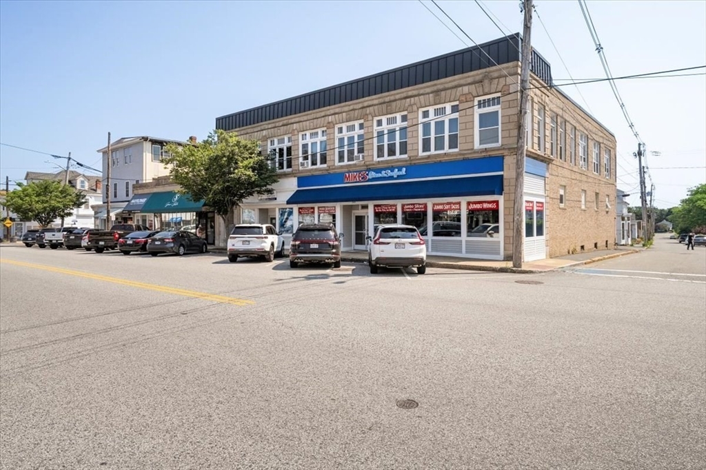 315-321 Union St Property Photo 2