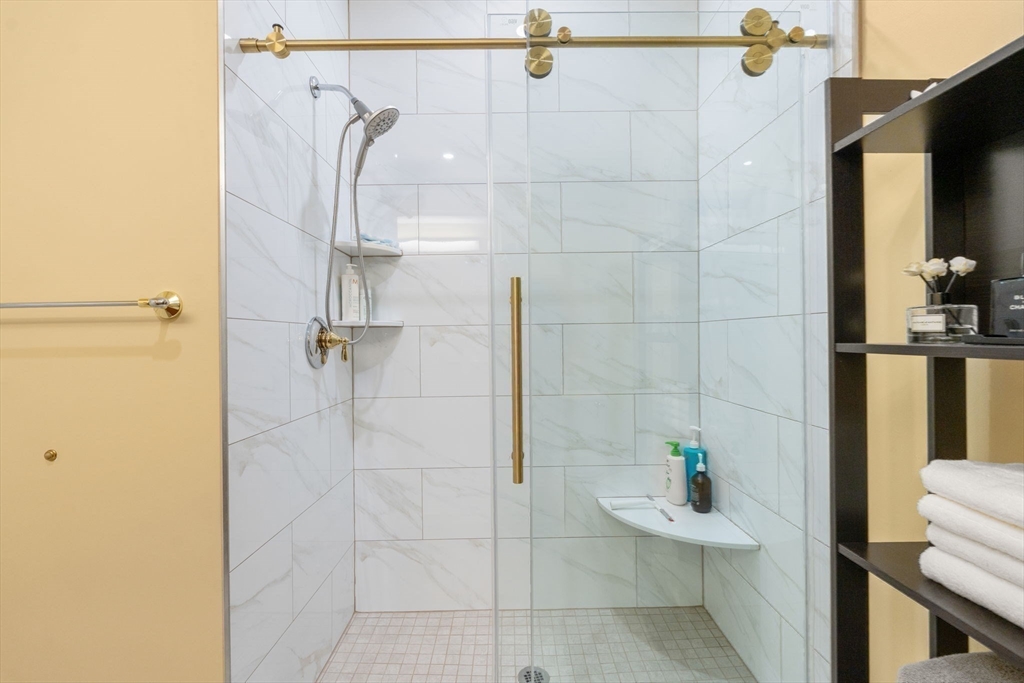 2109 Davenport Ave # 2109 Property Photo 13