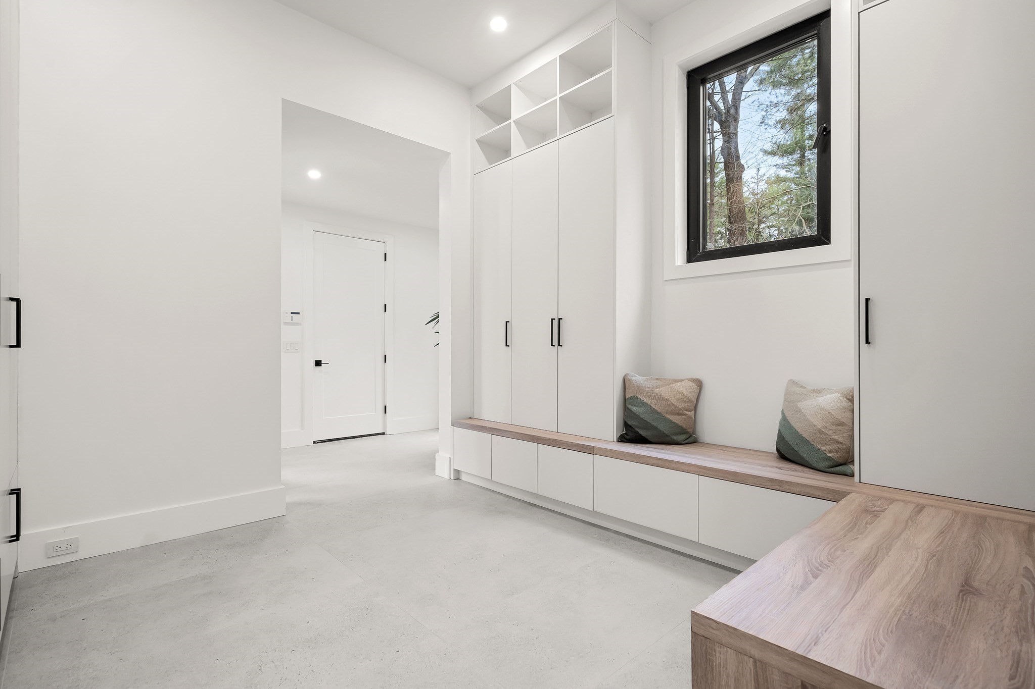 5 Deer Path Lane Property Photo 23