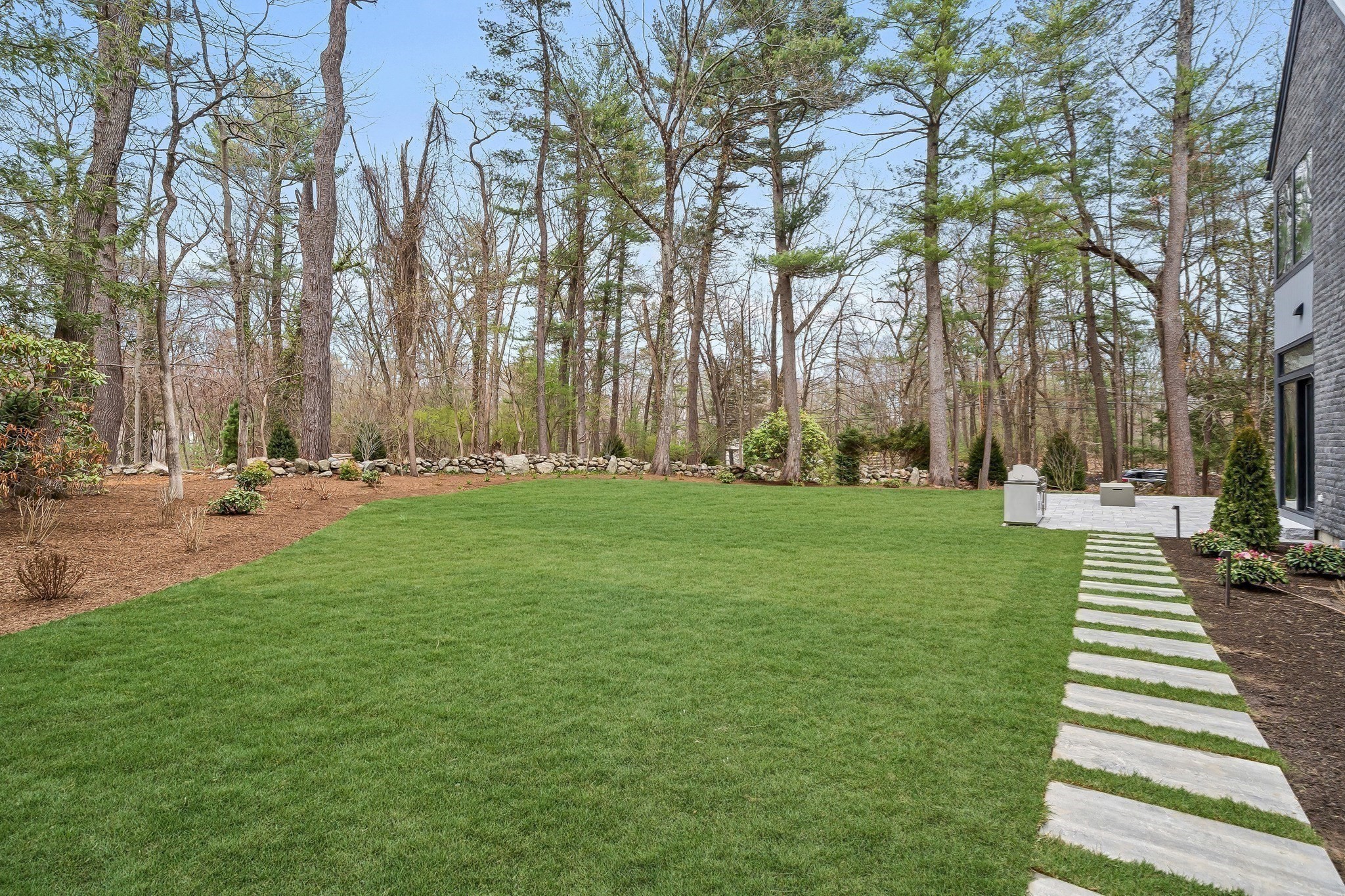 5 Deer Path Lane Property Photo 35