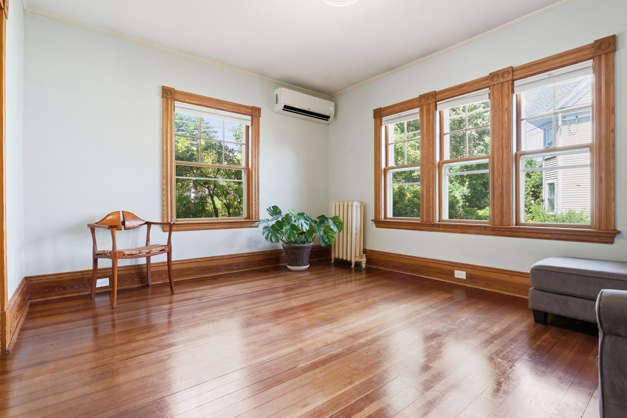 175 Central St Property Photo 4