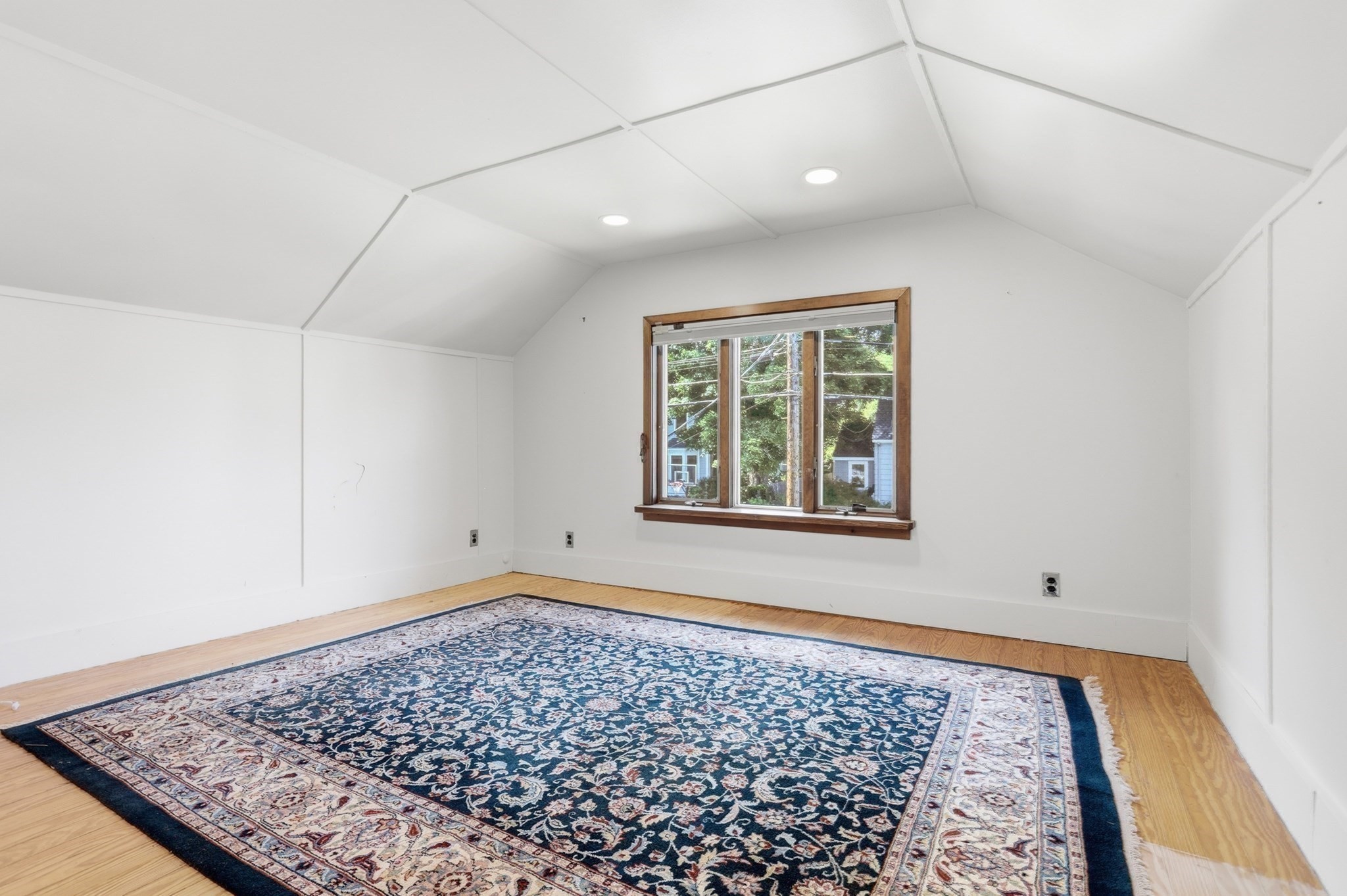 175 Central St Property Photo 16